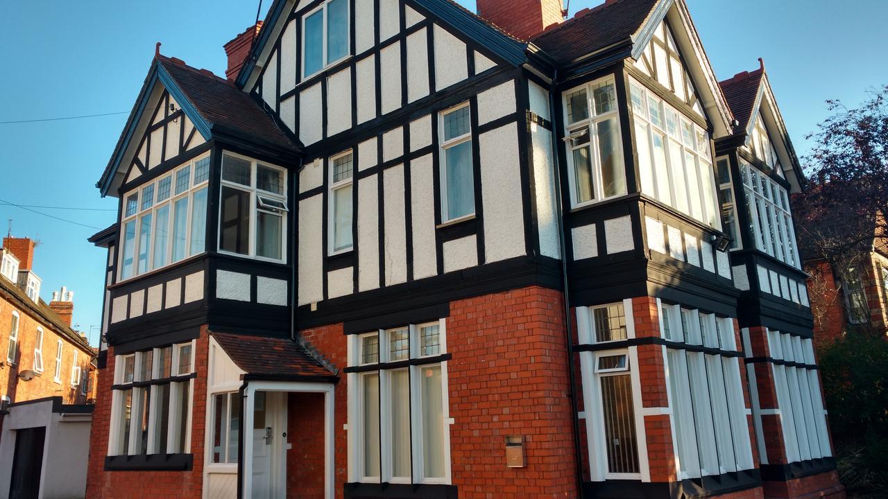 Queen Victoria Hotel Wolverhampton Exterior photo
